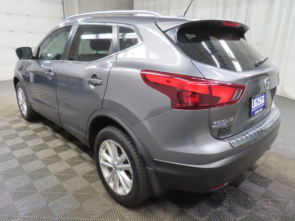 Used 2017 Nissan Rogue Sport SV w/ SV Premium Package AWD/4WD image 6