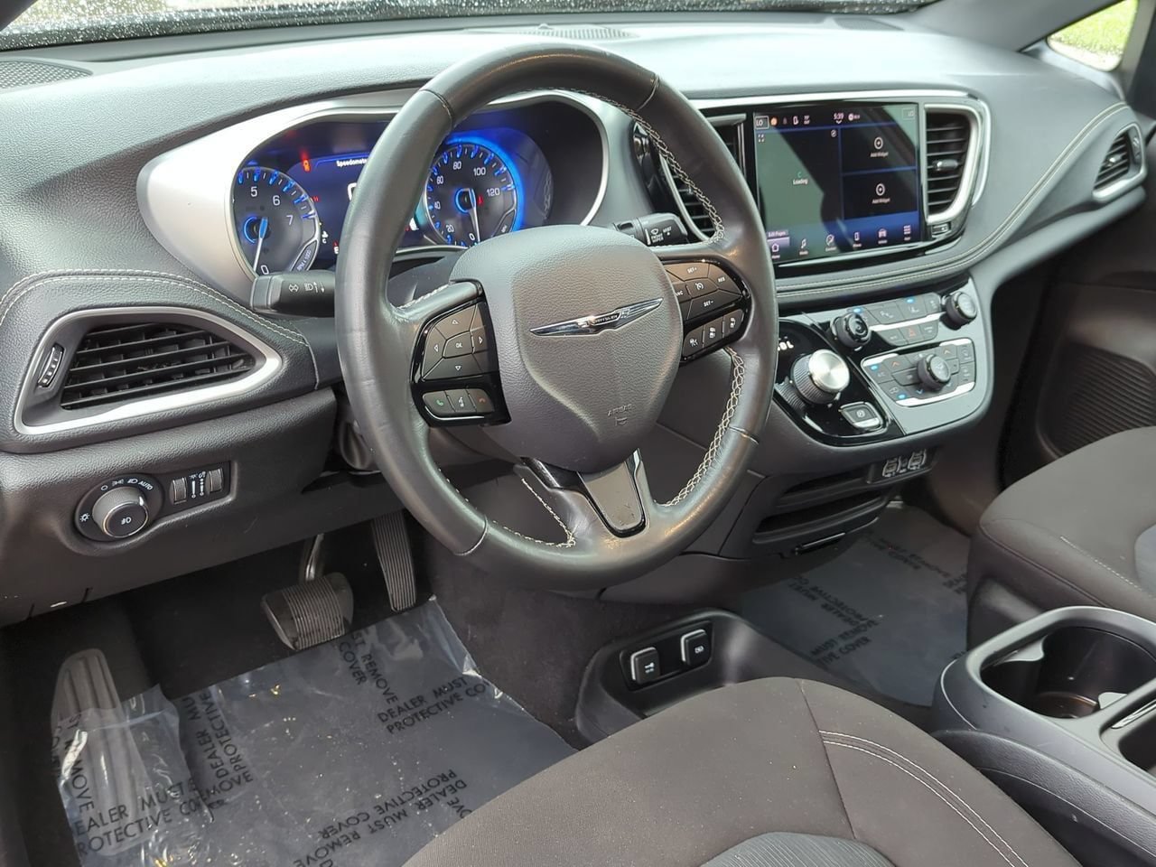 Used 2021 Chrysler Pacifica Touring w/ S Appearance Package FWD image 8