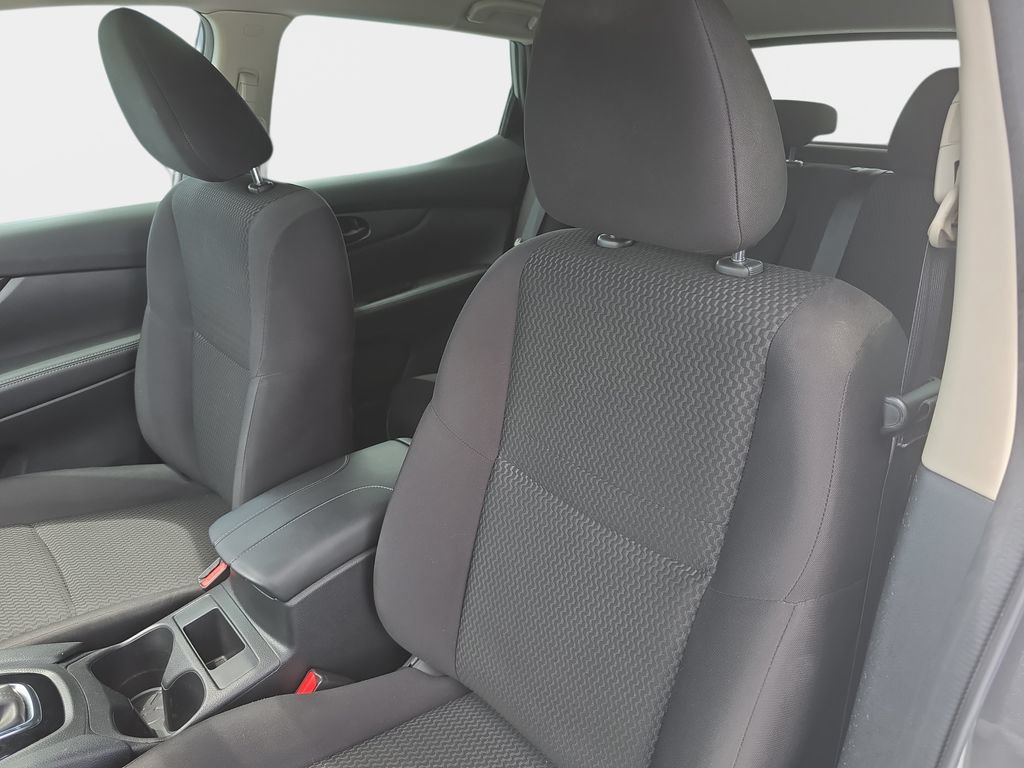 Used 2019 Nissan Rogue Sport S FWD image 18