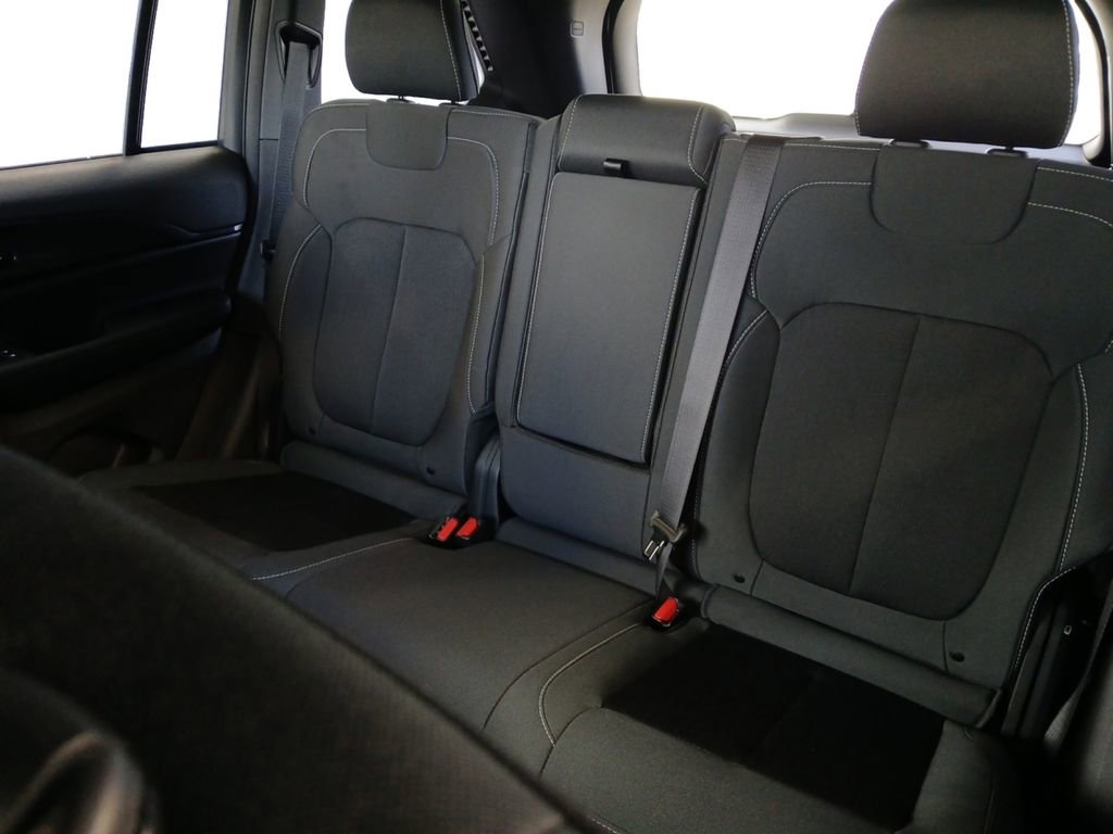 New 2026 Jeep Grand Cherokee Laredo RWD image 22