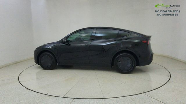 Used 2026 Tesla Model Y 2WD image 59