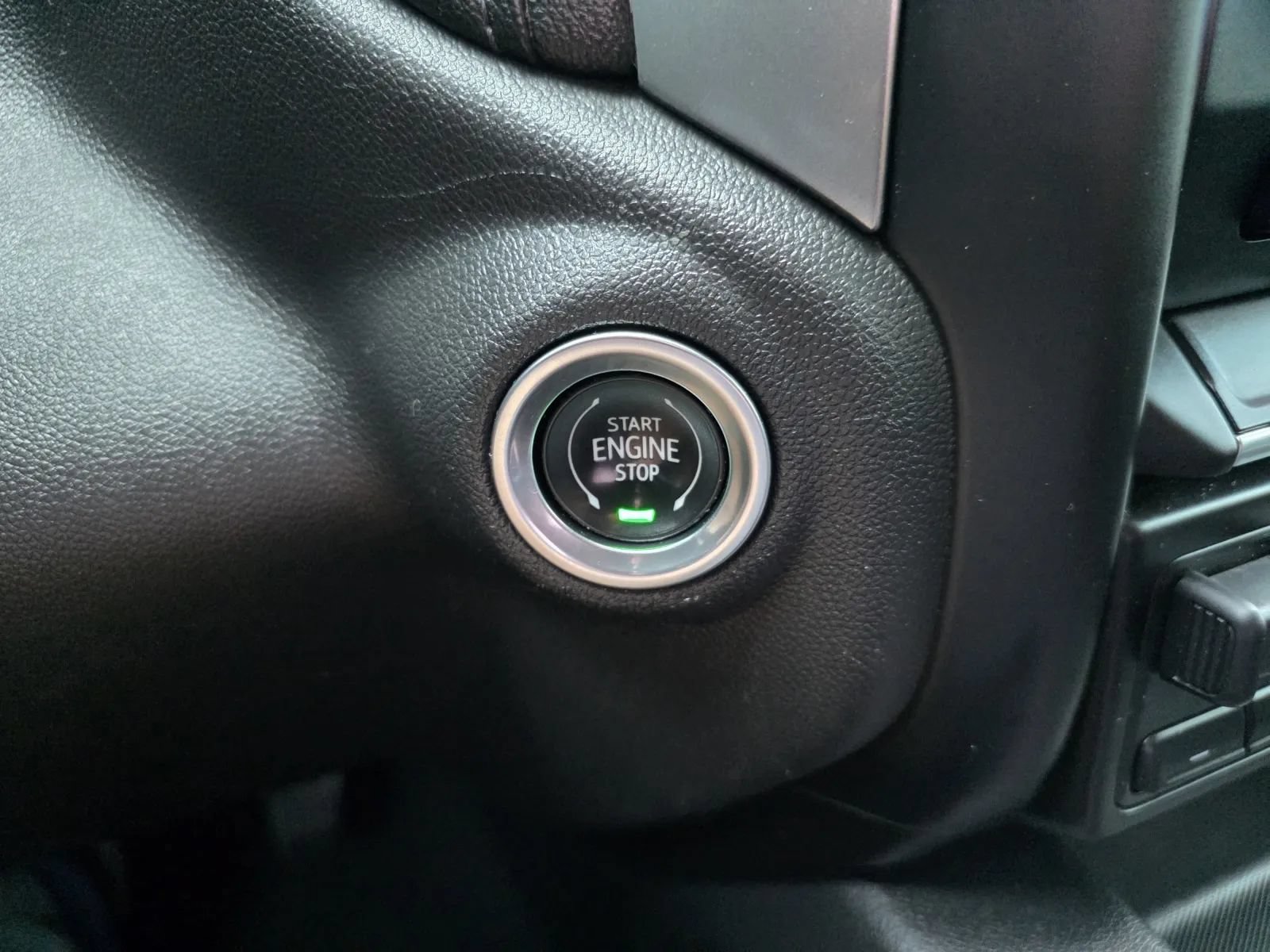 Used 2021 Chevrolet Silverado 1500 LT Trail Boss w/ Convenience Package II AWD/4WD image 23