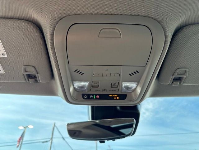 Used 2023 Cadillac XT4 Premium Luxury w/ Technology Package FWD image 14