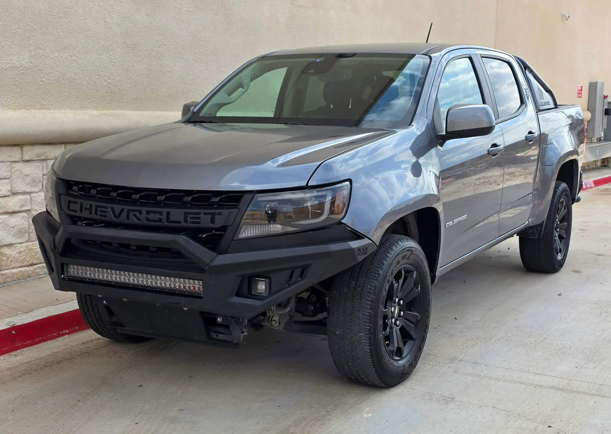 Used 2021 Chevrolet Colorado LT w/ Safety Package image 24