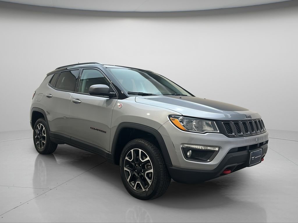 Used 2019 Jeep Compass Trailhawk w/ Cold Weather Group AWD/4WD image 1