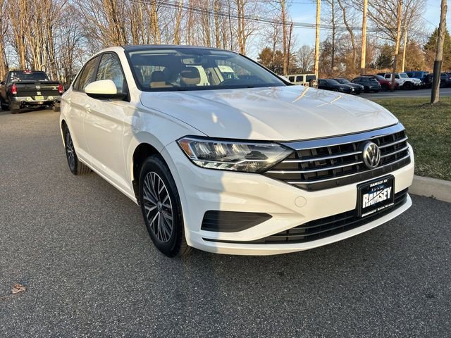 Used 2021 Volkswagen Jetta image 2