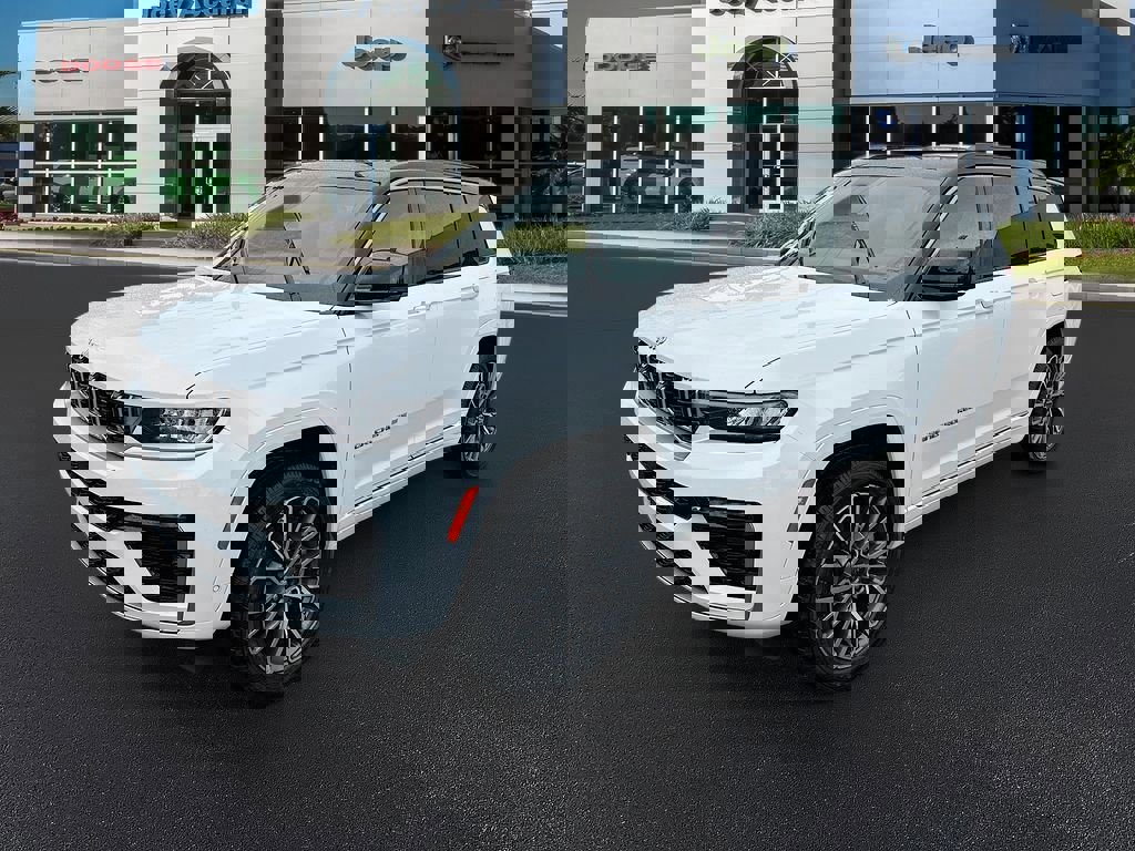 New 2026 Jeep Grand Cherokee L Summit image 3