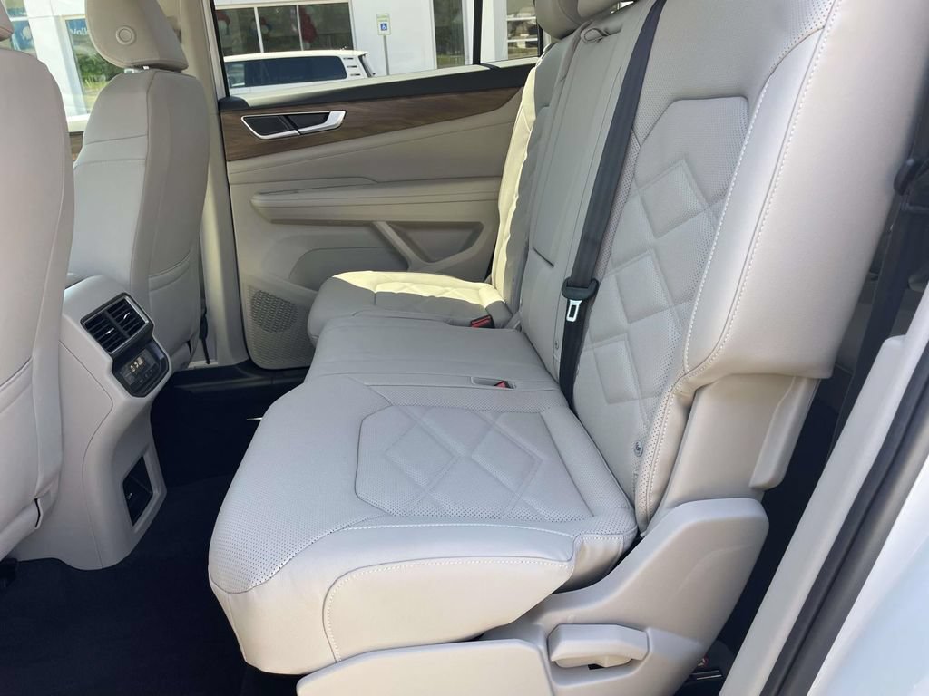 New 2026 Volkswagen Atlas SE FWD image 11