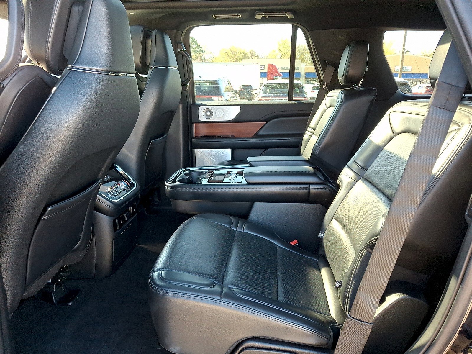 Certified 2020 Lincoln Navigator Reserve w/ Luxury Package image 9