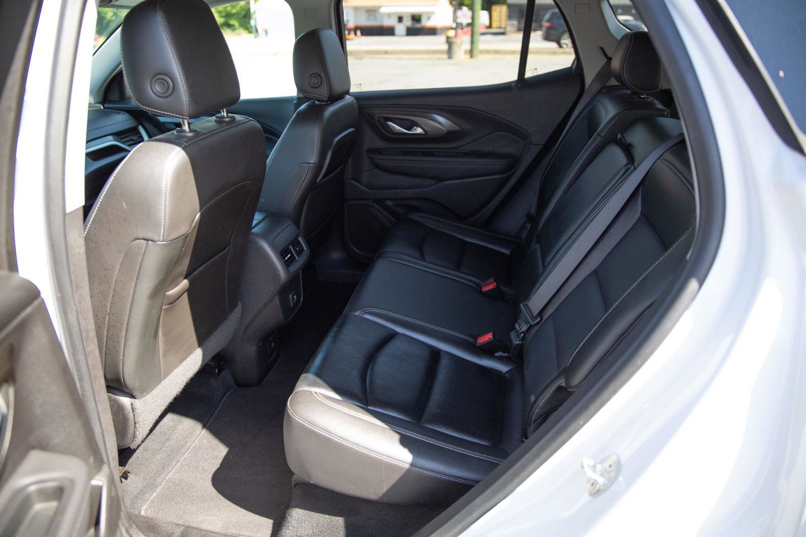 Used 2022 GMC Terrain SLT image 21