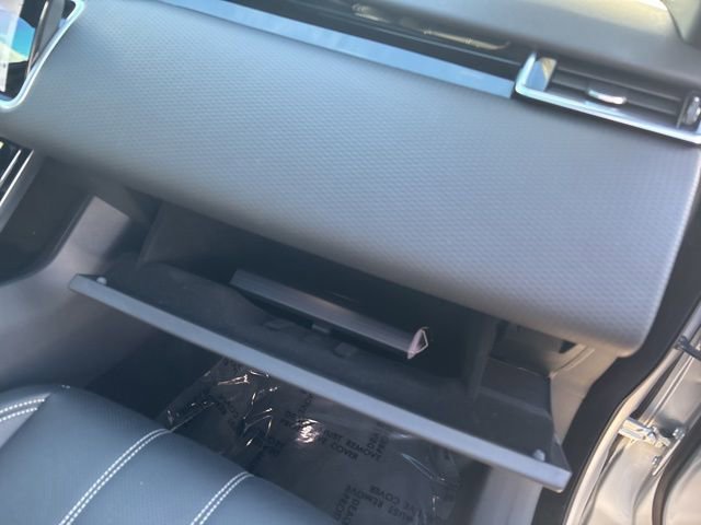 Used 2023 Land Rover Range Rover Velar R-Dynamic S image 33