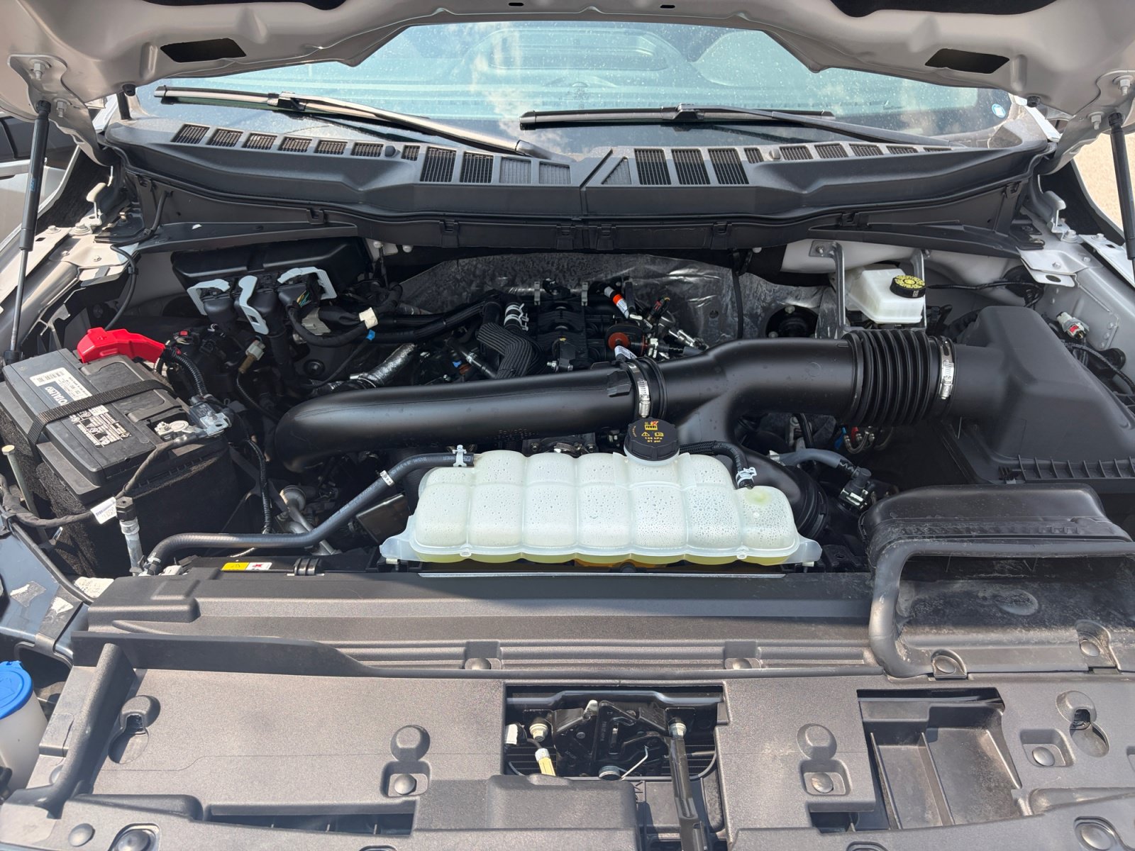 Used 2025 Ford F150 Lariat AWD/4WD image 33