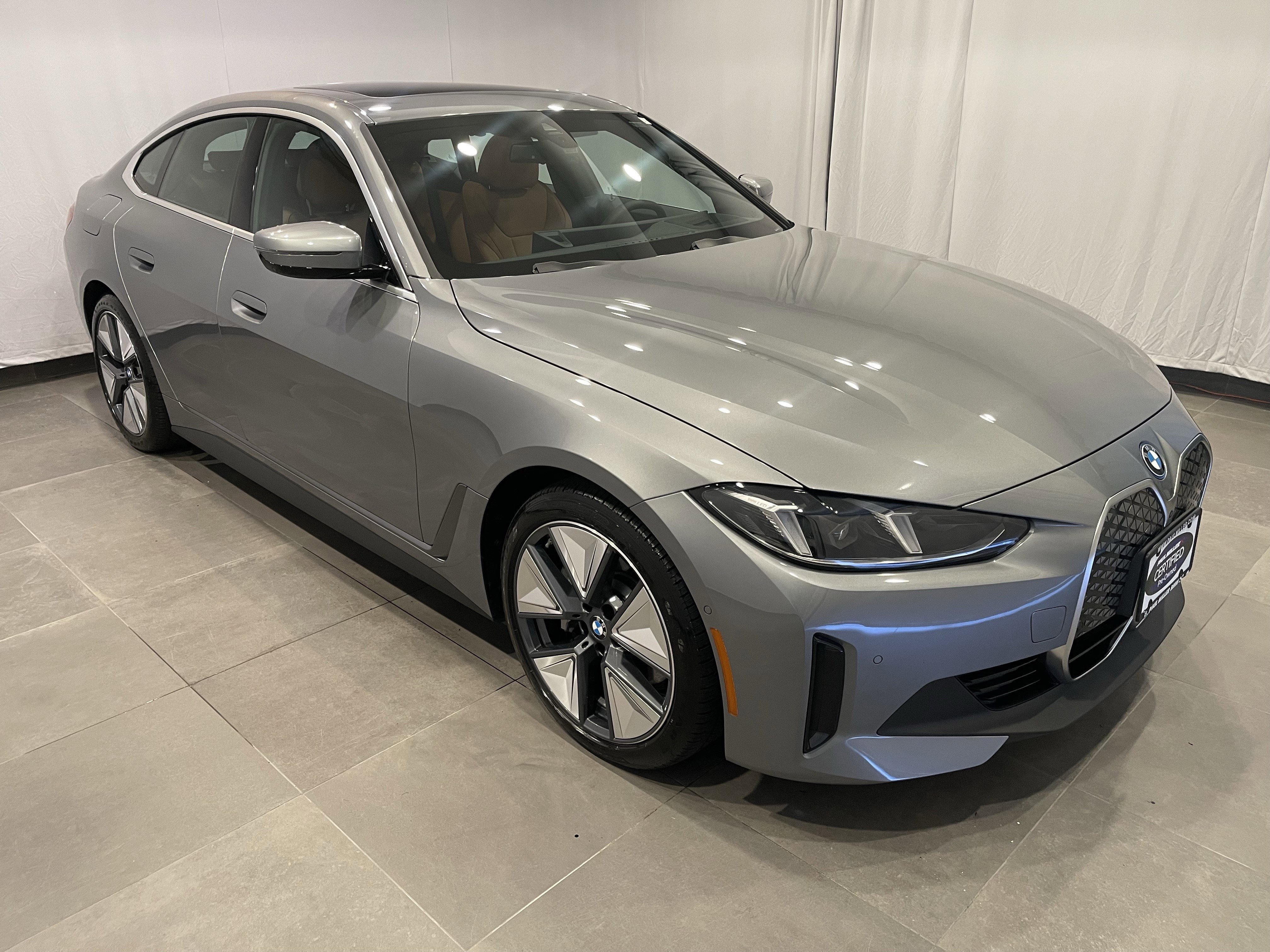 Used 2025 BMW i4 xDrive40i w/ Premium Package AWD/4WD image 3