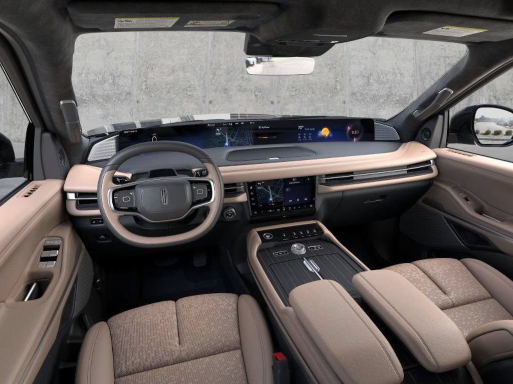 New 2026 Lincoln Navigator Black Label AWD/4WD image 9