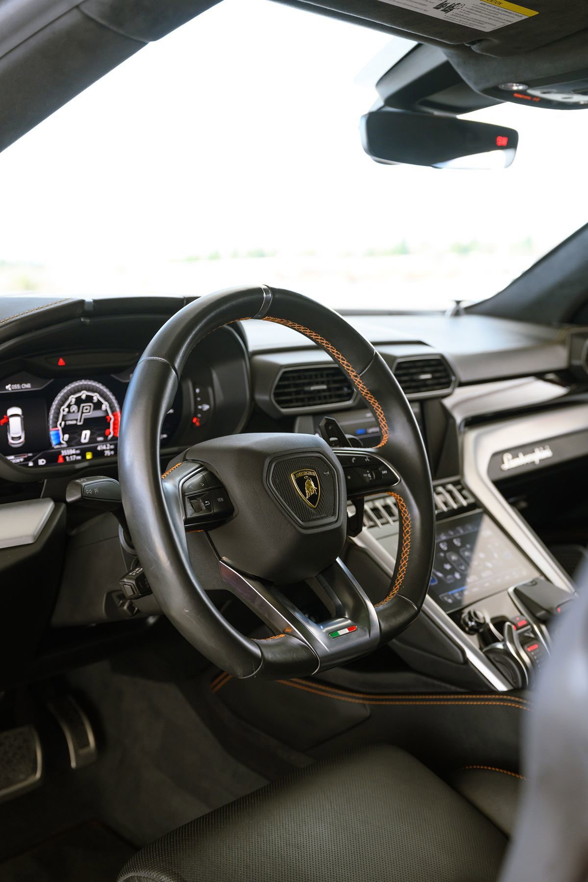Used 2019 Lamborghini Urus image 37