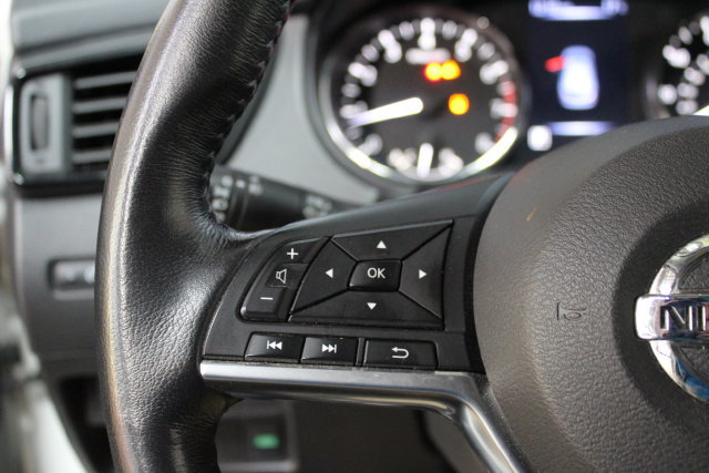 Used 2018 Nissan Rogue Sport AWD image 16