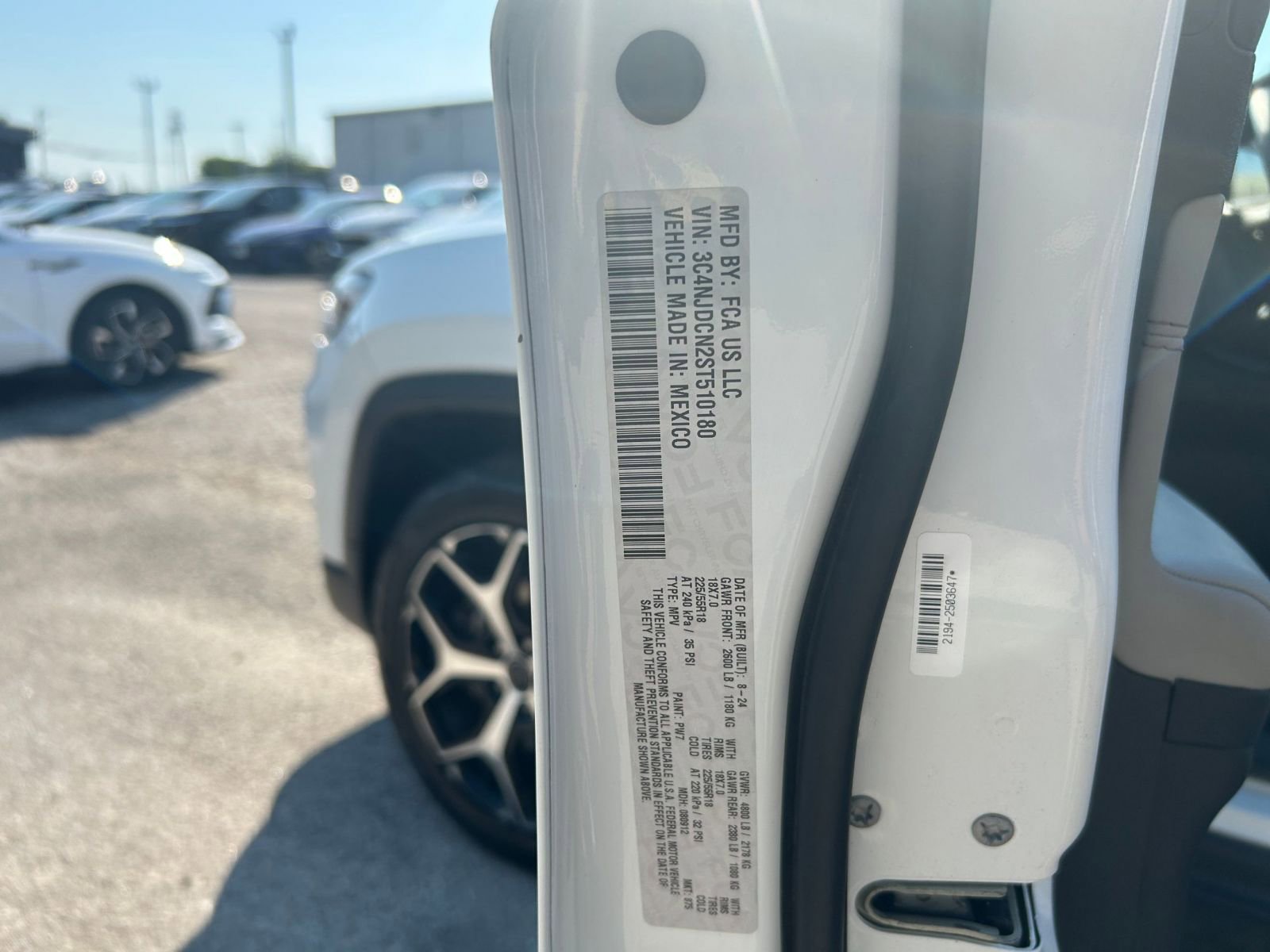 Used 2025 Jeep Compass Limited AWD/4WD image 23