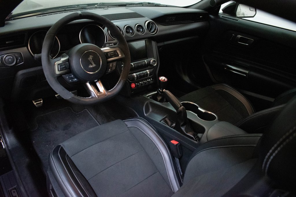 Used 2016 Ford Mustang Shelby GT350 w/ Technology Package image 15