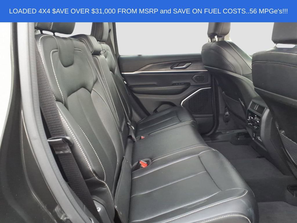 Used 2023 Jeep Grand Cherokee 4WD 4xe image 12