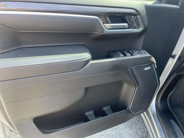 Used 2025 Chevrolet Silverado 1500 LTZ w/ LTZ Premium Package AWD/4WD image 16