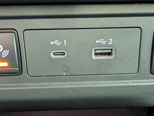 Used 2022 Nissan Frontier SV w/ Technology Package image 18