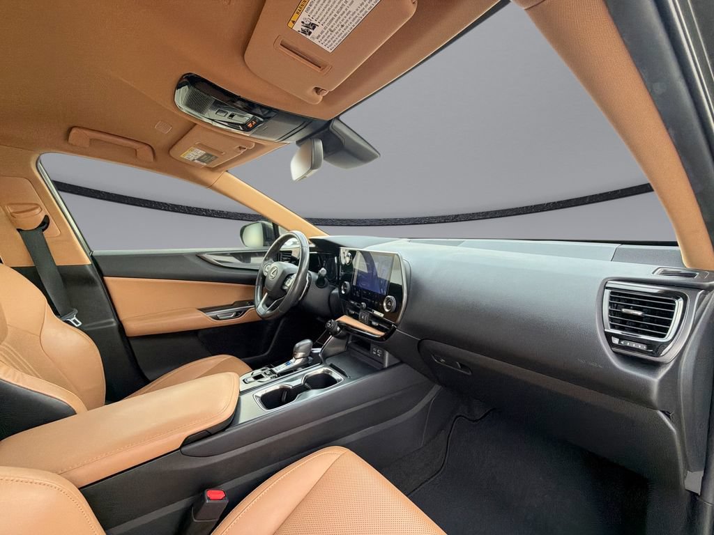 Certified 2023 Lexus NX 250 FWD w/ Towing Package (2000 Lbs) image 15