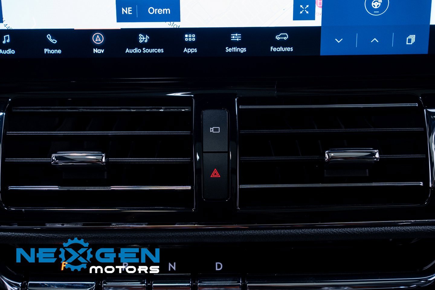 Used 2022 Lincoln Navigator Reserve image 11