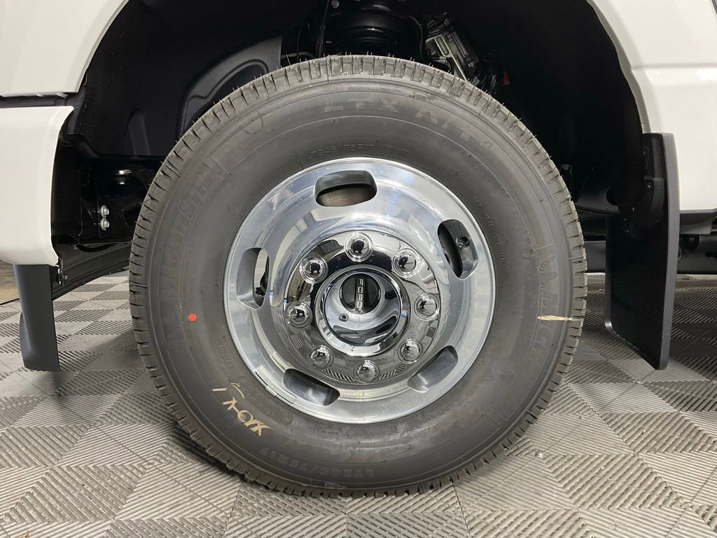 New 2026 Ford F350 Platinum AWD/4WD image 10