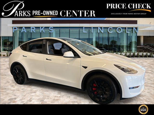 Used 2025 Tesla Model Y Long Range image 1