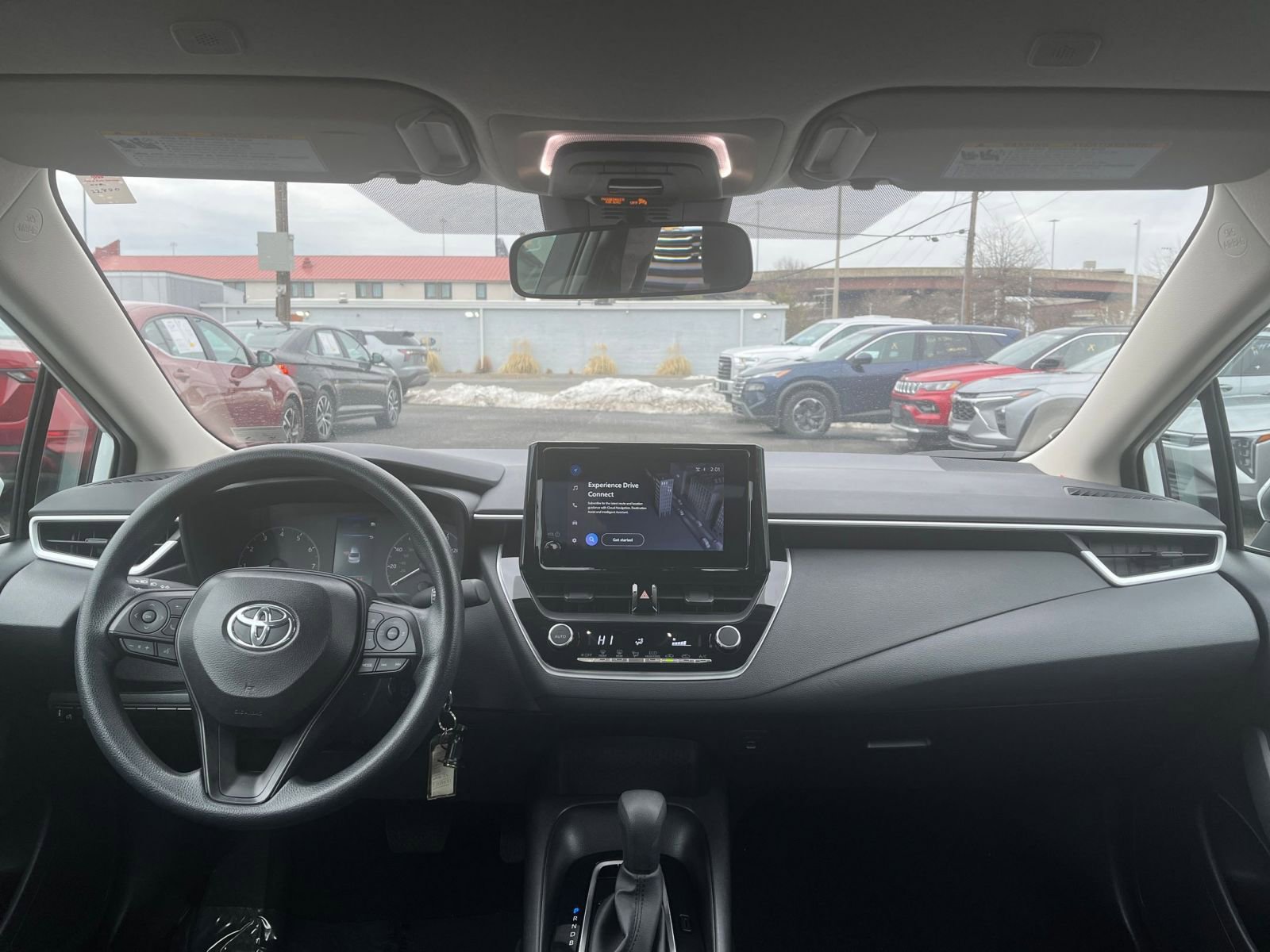 Used 2025 Toyota Corolla LE image 33