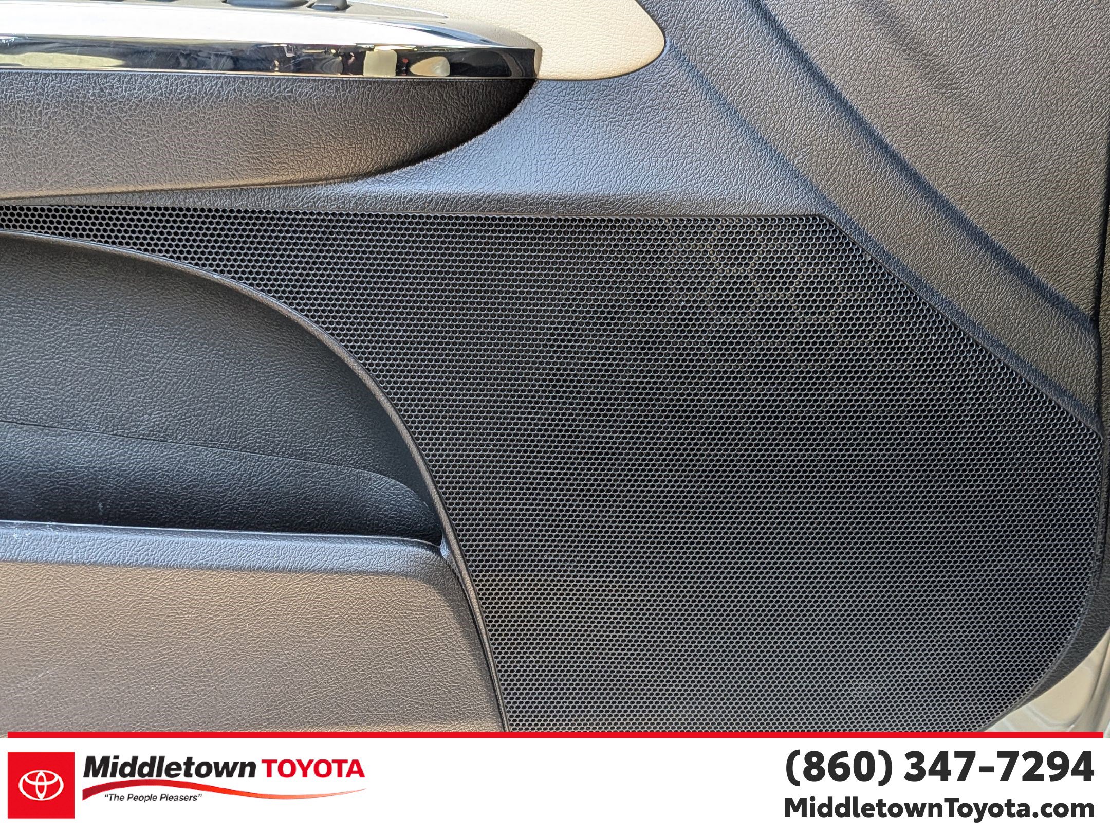 Certified 2017 Toyota Avalon XLE Premium image 13