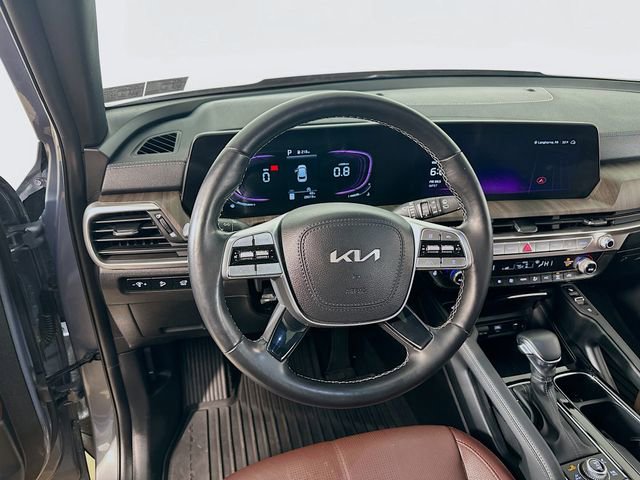 Used 2023 Kia Telluride EX w/ EX Captain's Chair Package image 24