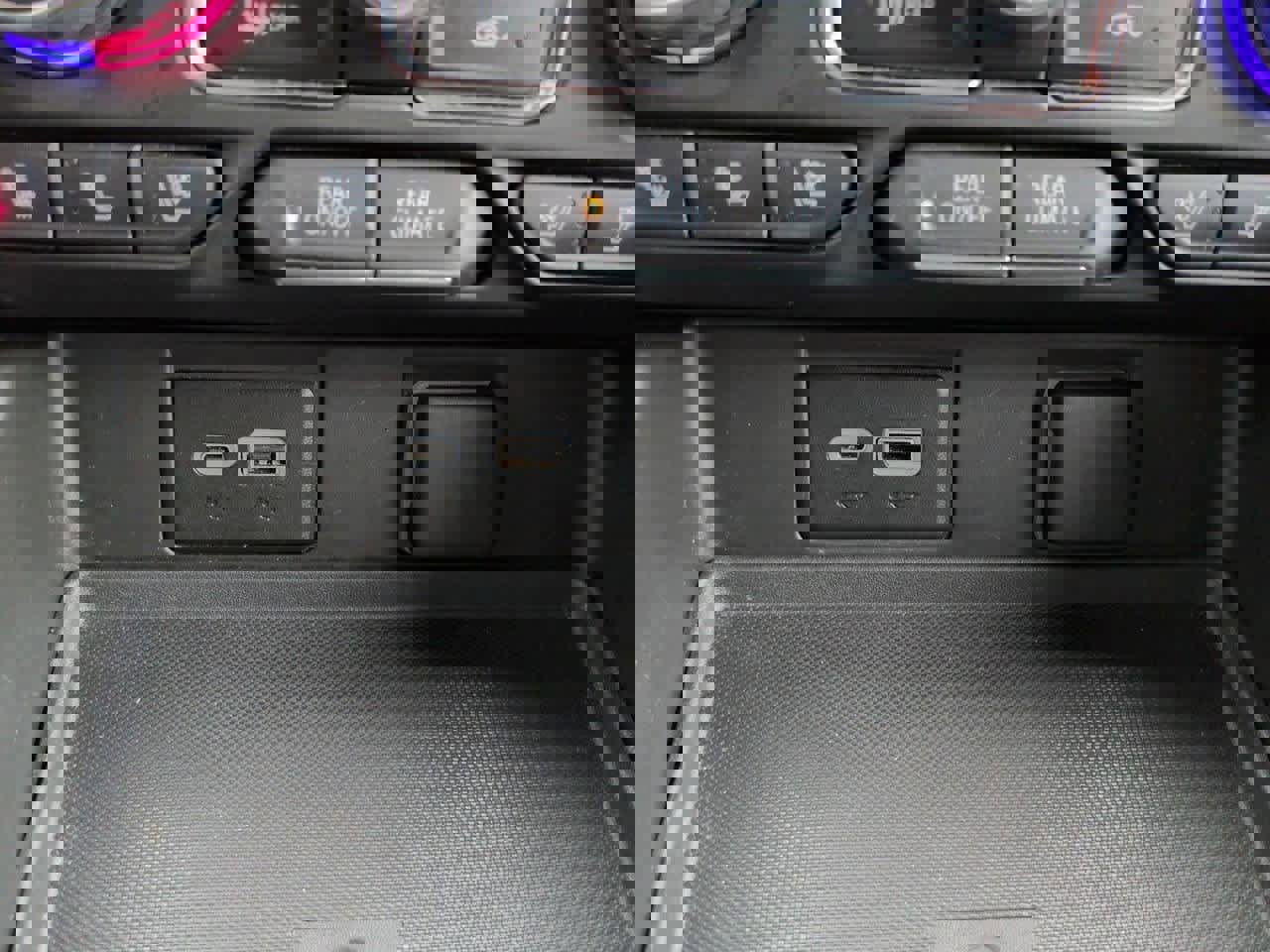 Used 2023 Chevrolet Suburban Premier image 32