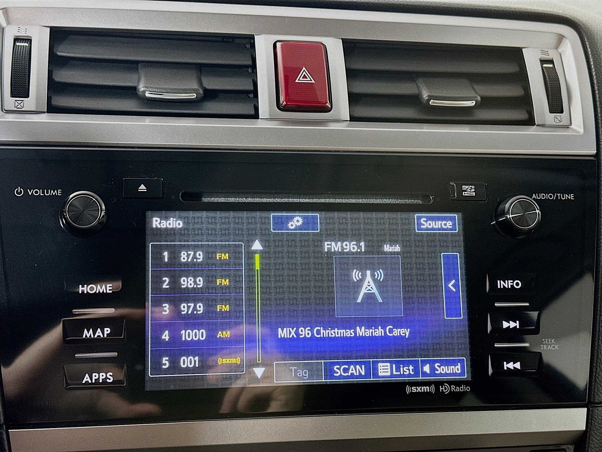 Used 2015 Subaru Outback 3.6R Limited image 15