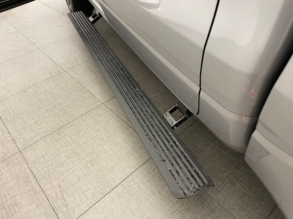 New 2026 RAM 1500 Laramie w/ Night Edition AWD/4WD image 17
