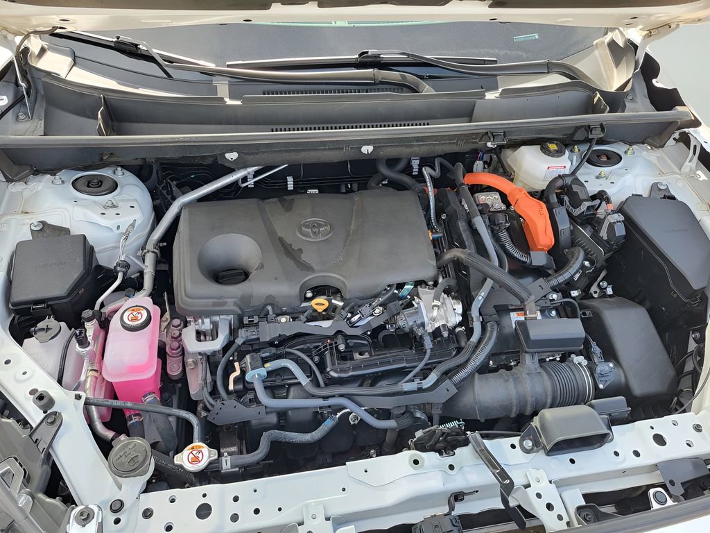 Used 2025 Toyota RAV4 LE image 30