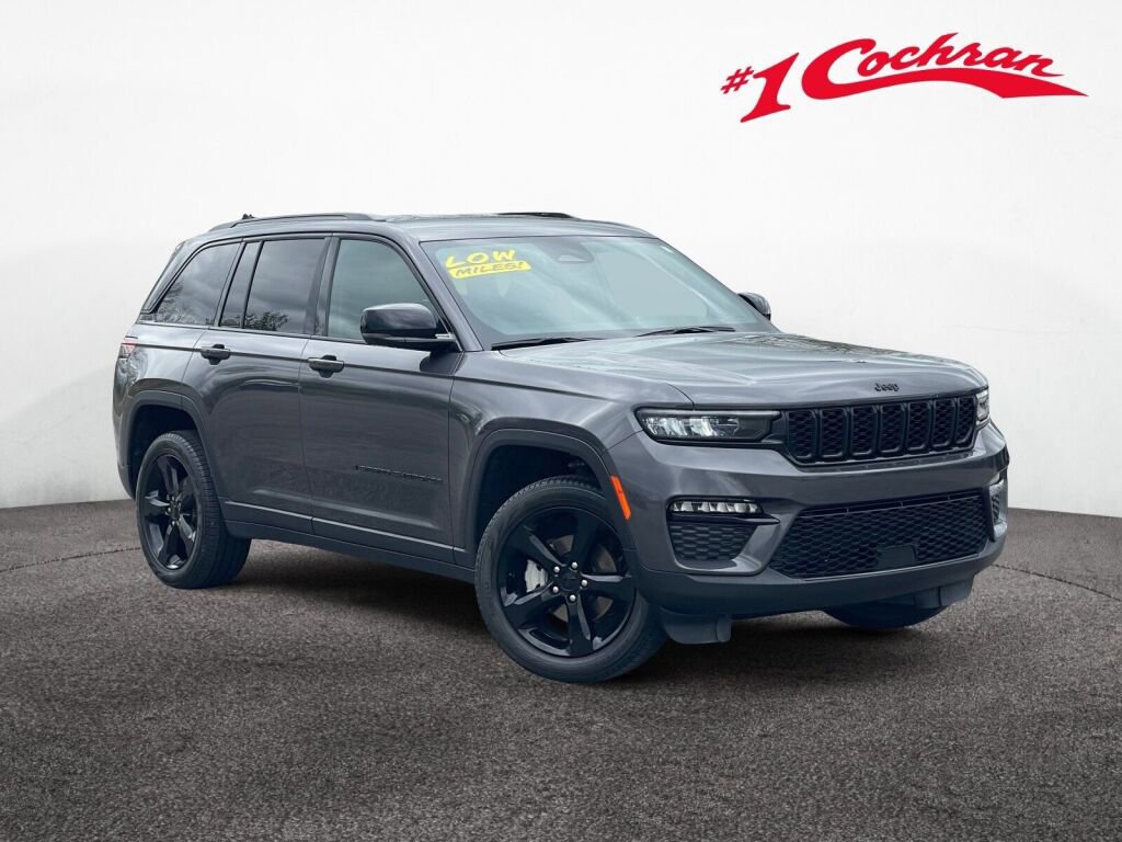 Used 2024 Jeep Grand Cherokee Limited w/ Black Appearance Package
