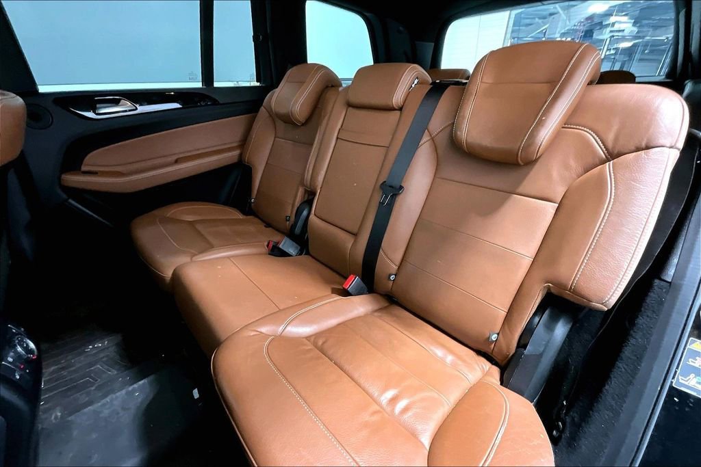 Used 2017 Mercedes-Benz GLS 450 4MATIC image 35