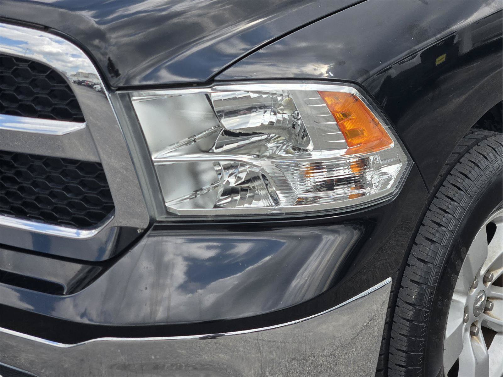 Used 2019 RAM 1500 Tradesman w/ Chrome Appearance Group RWD image 7