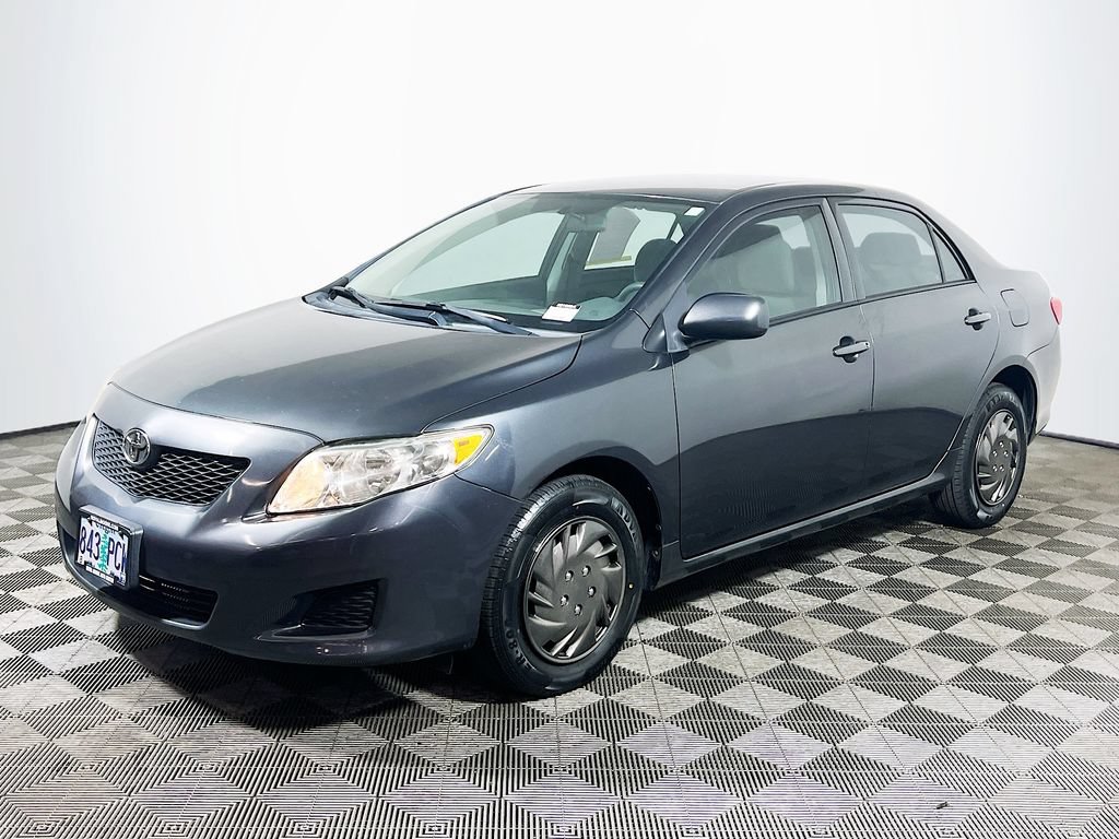 Used 2010 Toyota Corolla LE FWD image 3