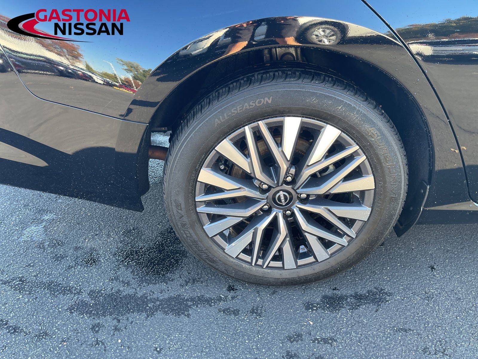 Used 2023 Nissan Altima 2.5 SV image 15