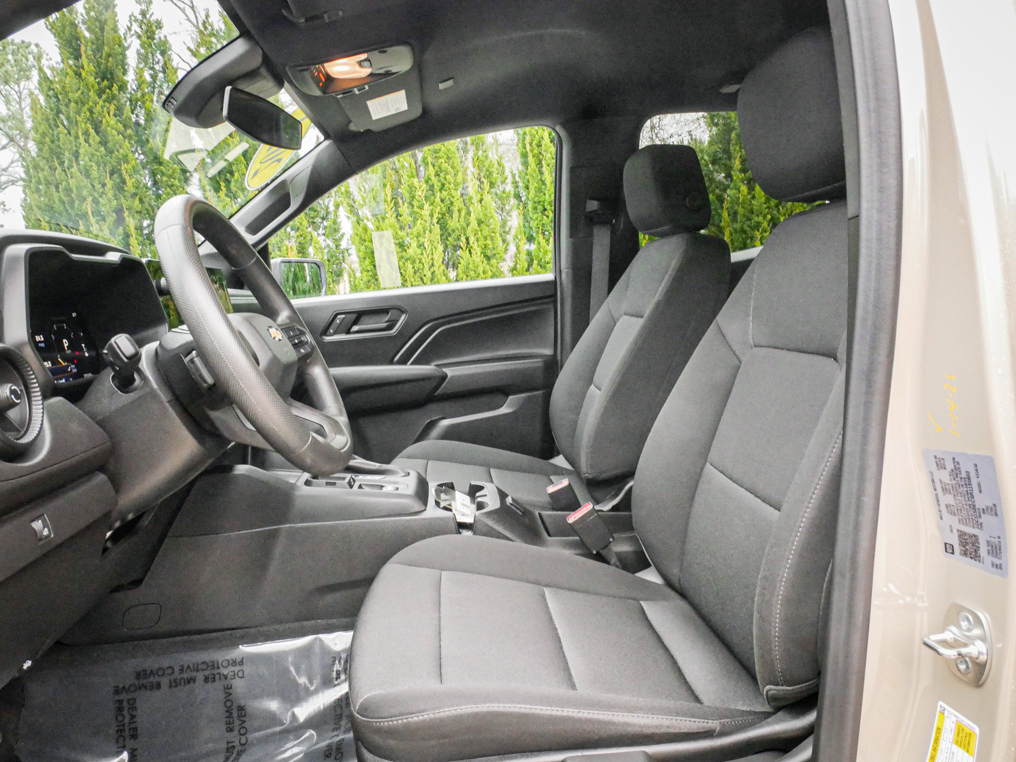 Used 2024 Chevrolet Colorado W/T RWD image 16