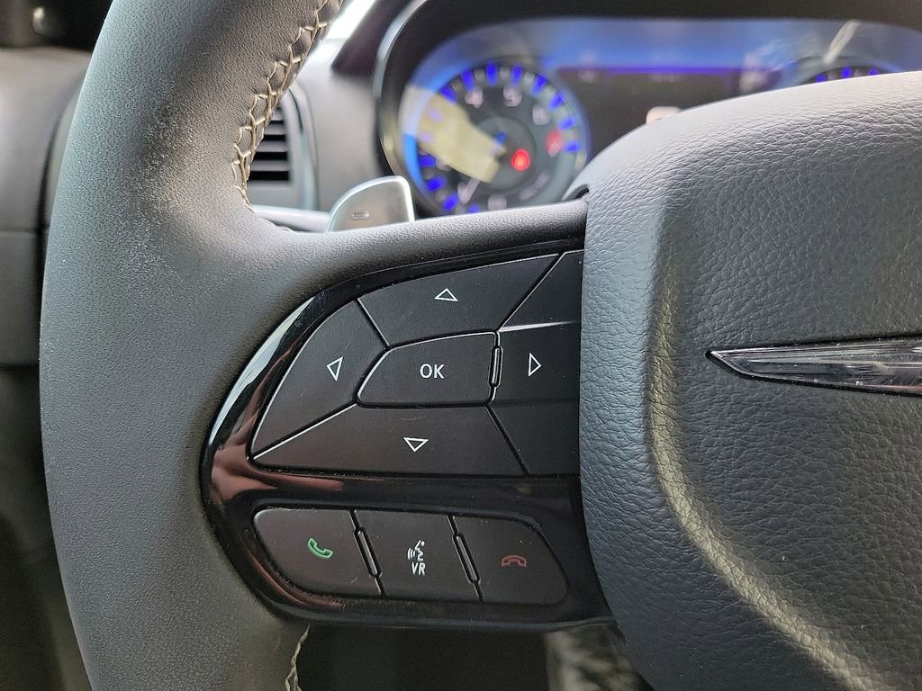 Used 2023 Chrysler 300 S image 19