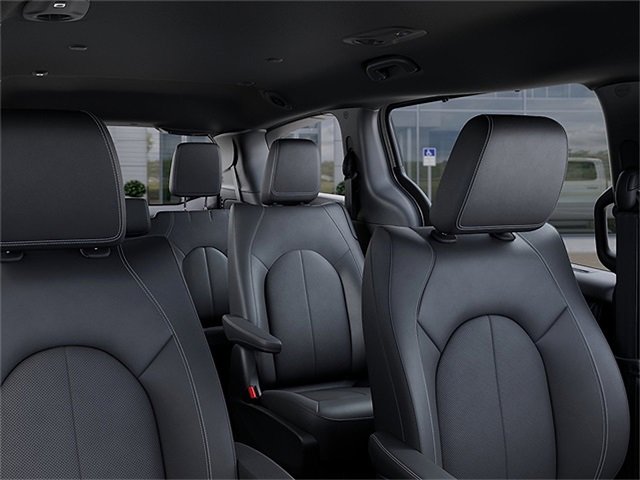 New 2026 Chrysler Pacifica Select image 26