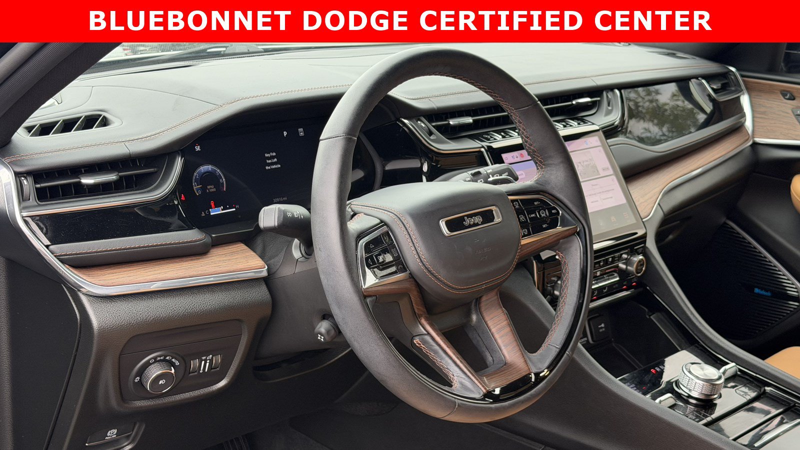 Used 2023 Jeep Grand Cherokee Summit w/ Adv Protech Group IV AWD/4WD image 13