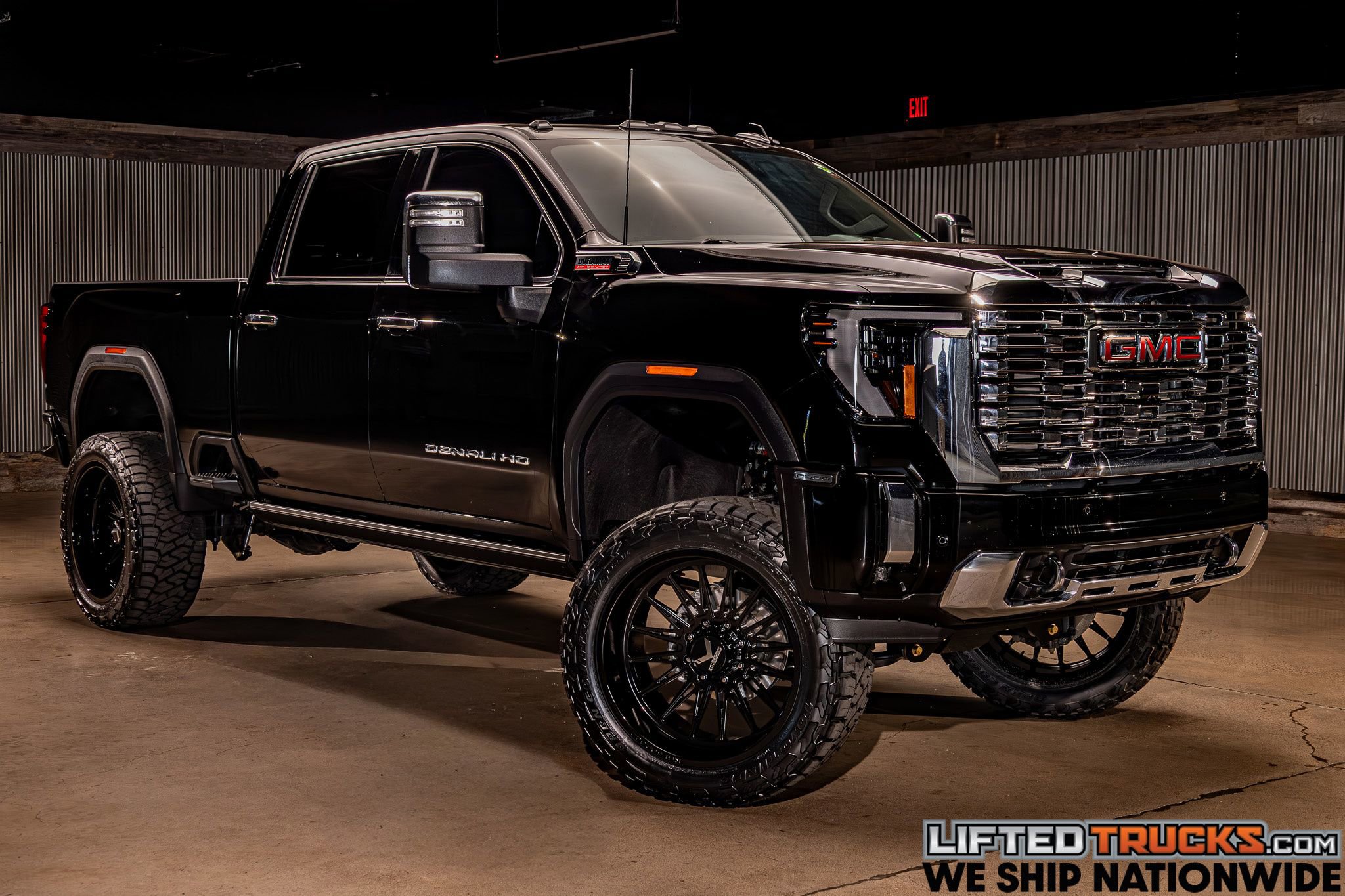 Used 2025 GMC Sierra 2500 Denali w/ Denali Reserve Package image 1