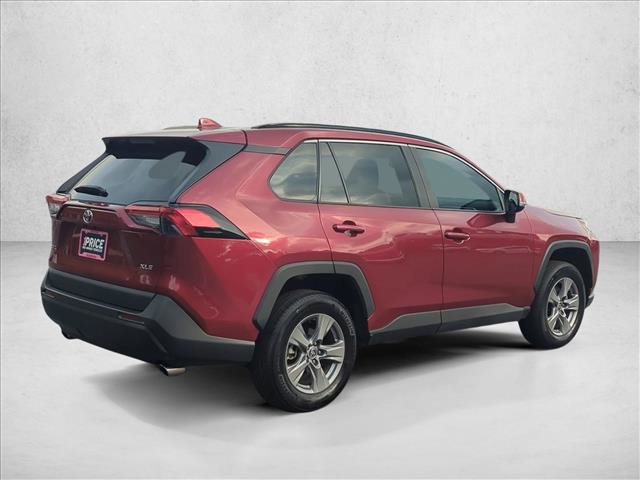 Used 2022 Toyota RAV4 XLE image 5