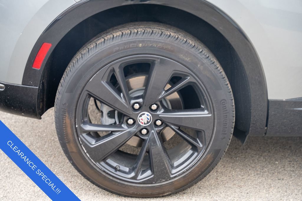 Used 2023 Buick Envision Essence w/ Sport Touring Package image 9