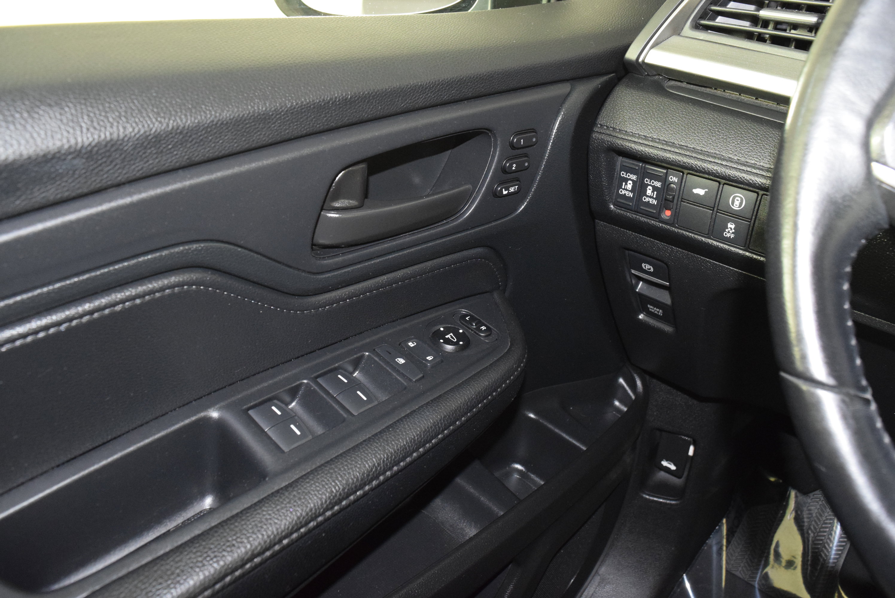 Used 2023 Honda Odyssey EX-L image 31