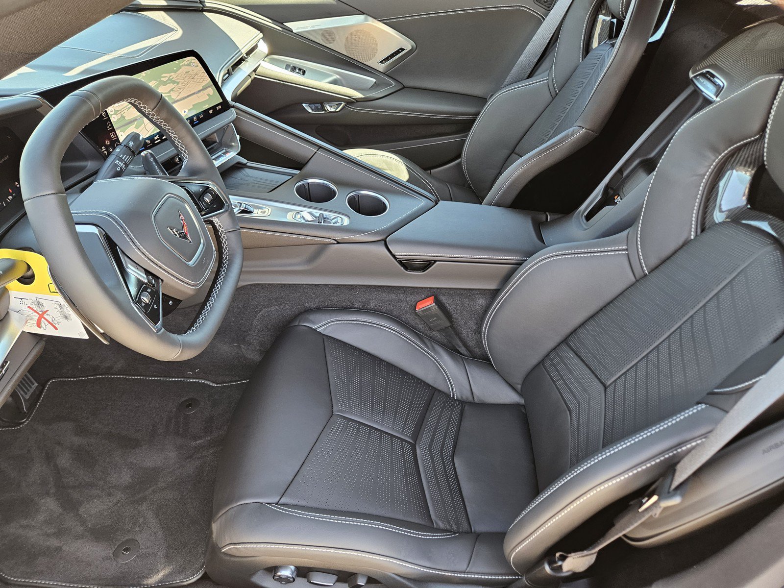 New 2027 Chevrolet Corvette Stingray Coupe w/ Z51 Performance Package RWD image 9